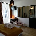 Bed and breakfast Chateau De La Voirie - D'hotes Frossay