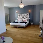 Bed and breakfast Chateau De La Voirie - D'hotes