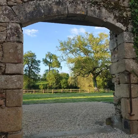 Chateau De La Voirie - D'hotes Frühstückspension